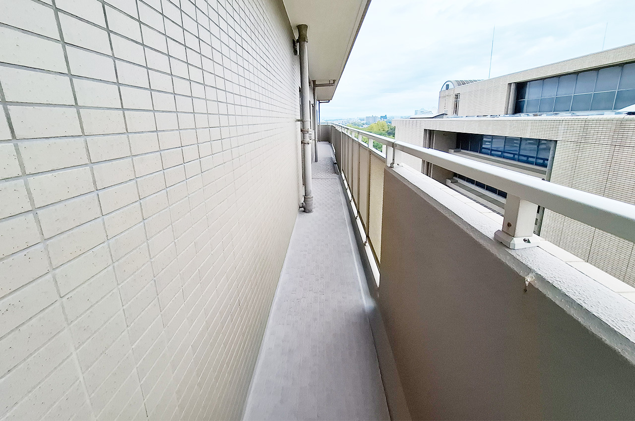 バルコニー：洋室1・2・3側（南東）