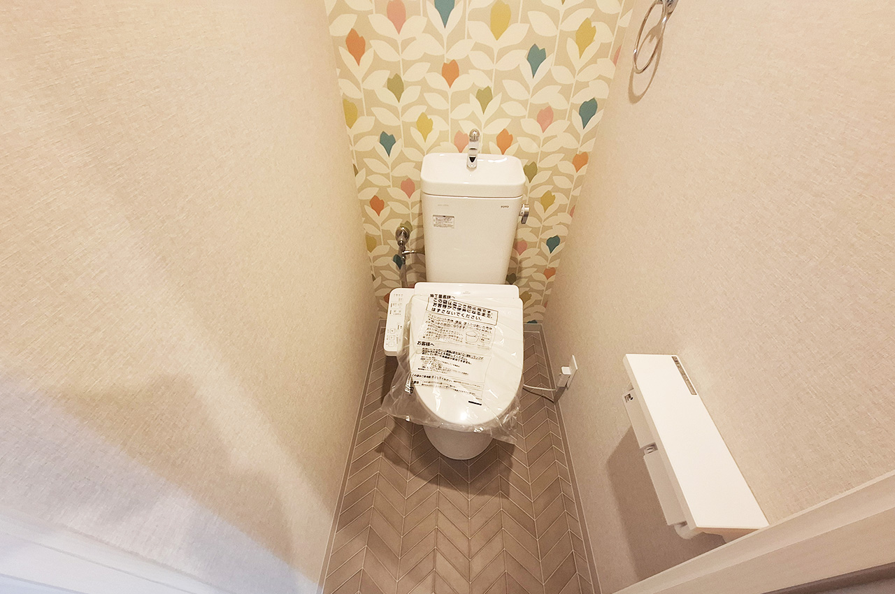 トイレ：便器・温水洗浄便座を新調済み。