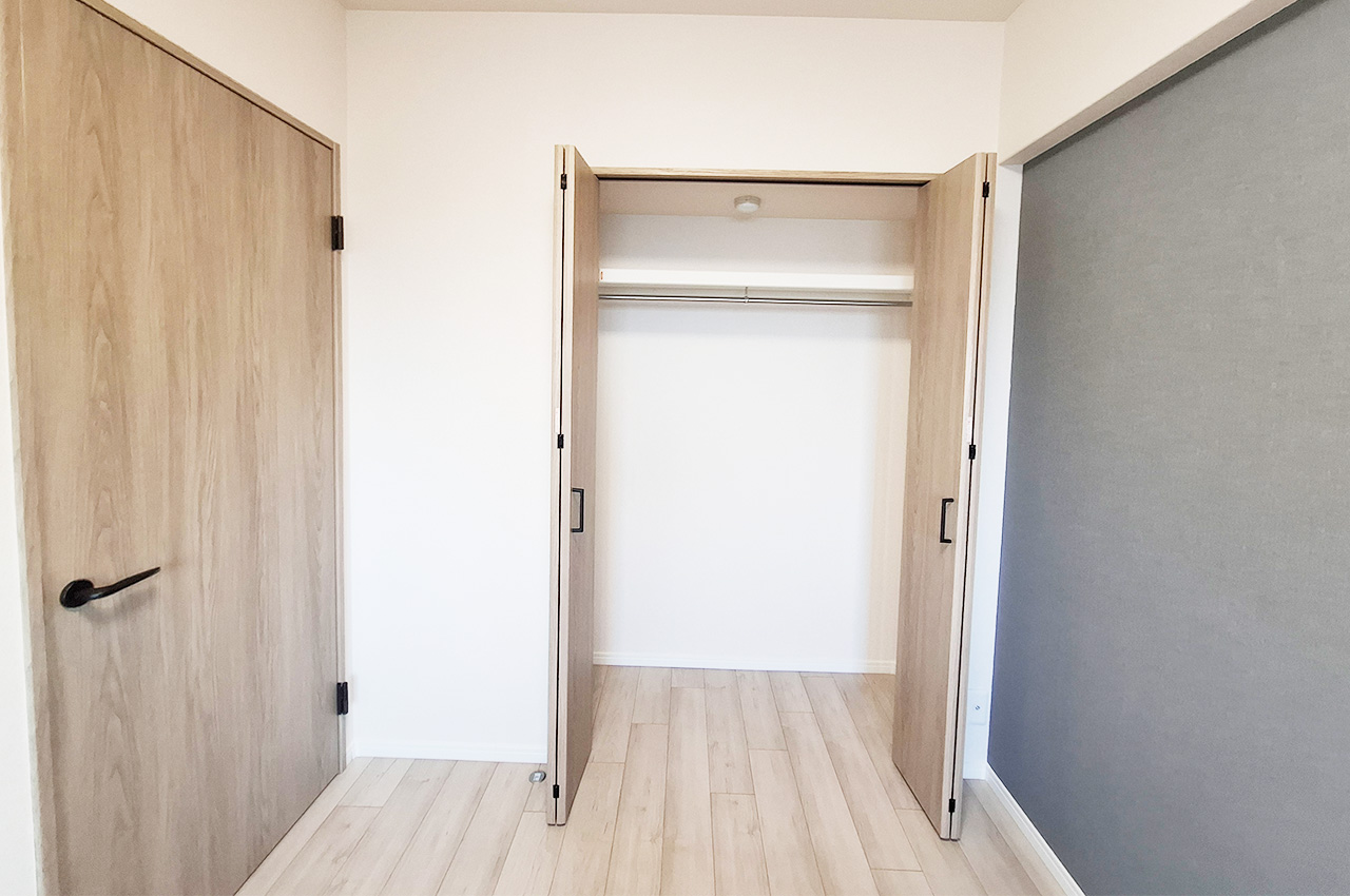 洋室1クローゼット：新調済み。