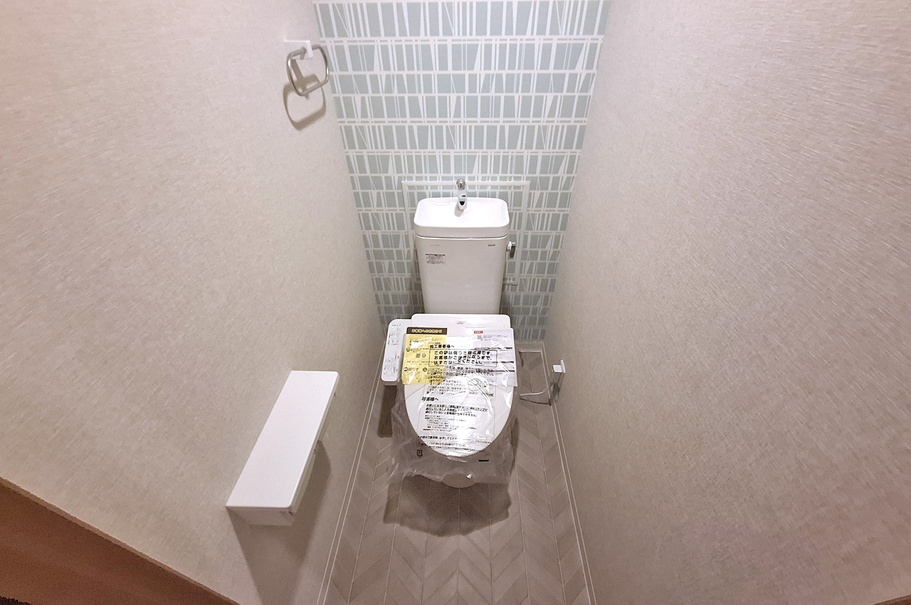 トイレ:便器・温水洗浄便座を新調済み。