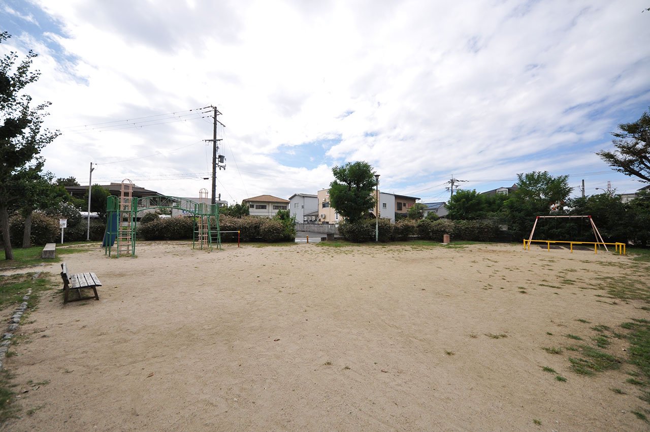 隣接公園:金岡町いちょう公園2