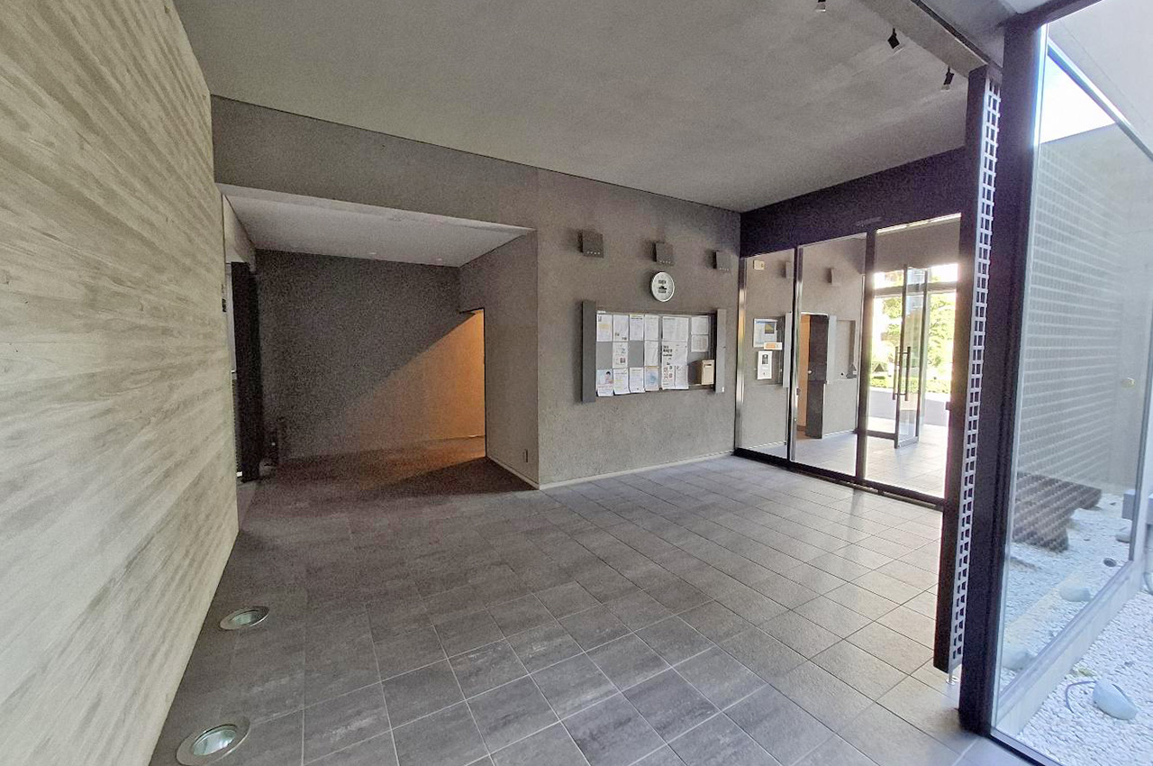 エントランスホール