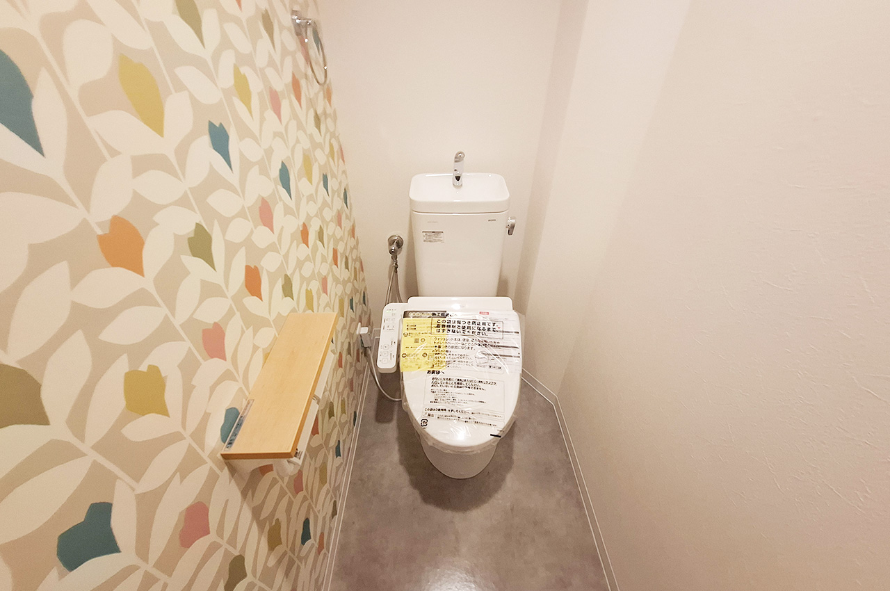 トイレ：便器・温水洗浄便座を新調済み。