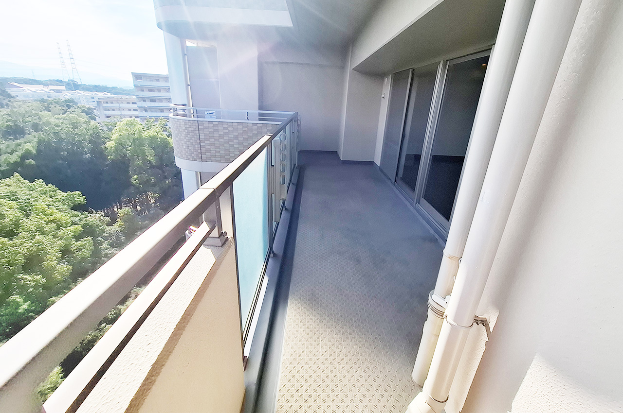 バルコニー：リビング側（南東）