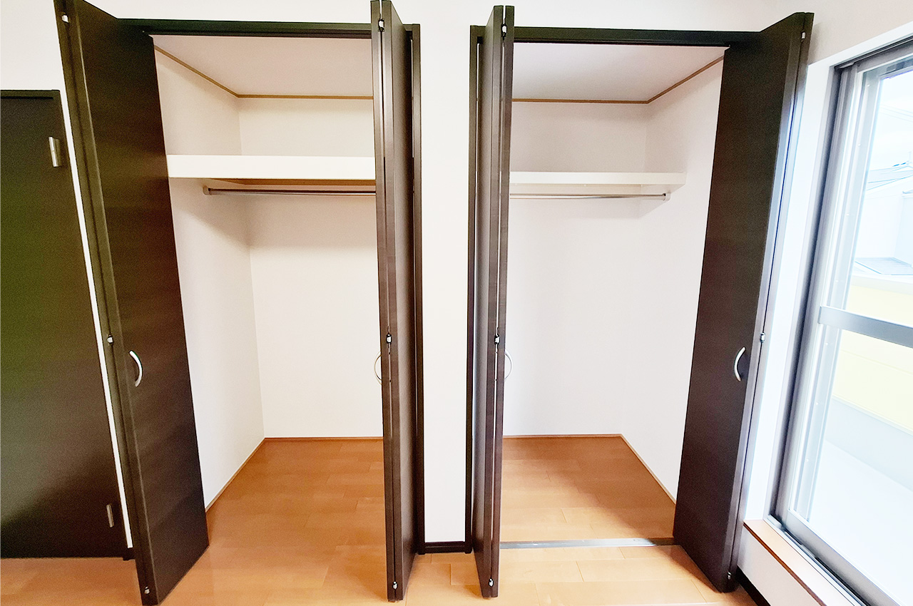洋室3クローゼット：2ヶ所のクローゼットで整理整頓もラクラク。