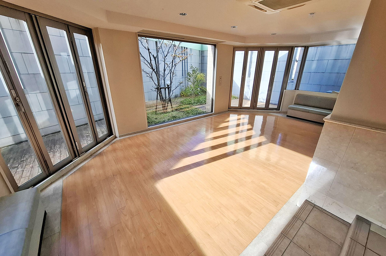 エントランスホール