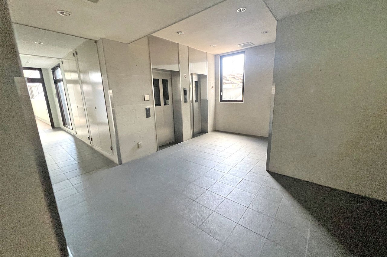 エレベーターホール