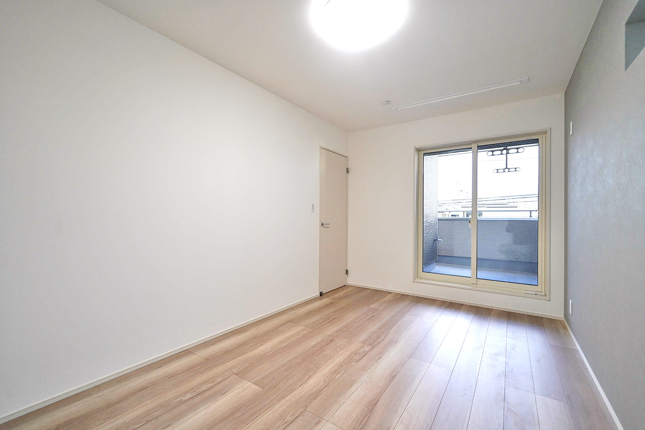 洋室(1)7.5帖:主寝室にぴったりのゆったりとしたお部屋です。