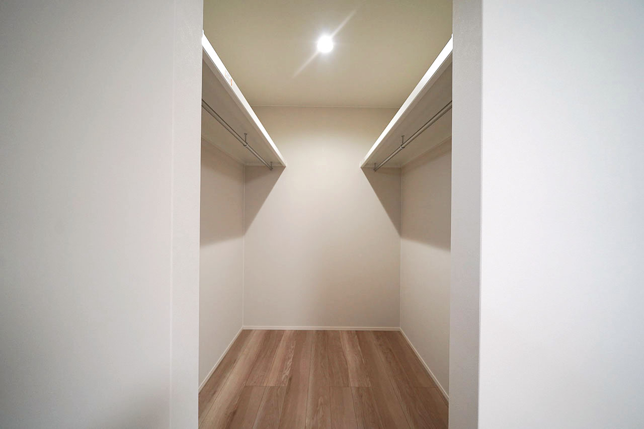 洋室1ウォークインクロゼット