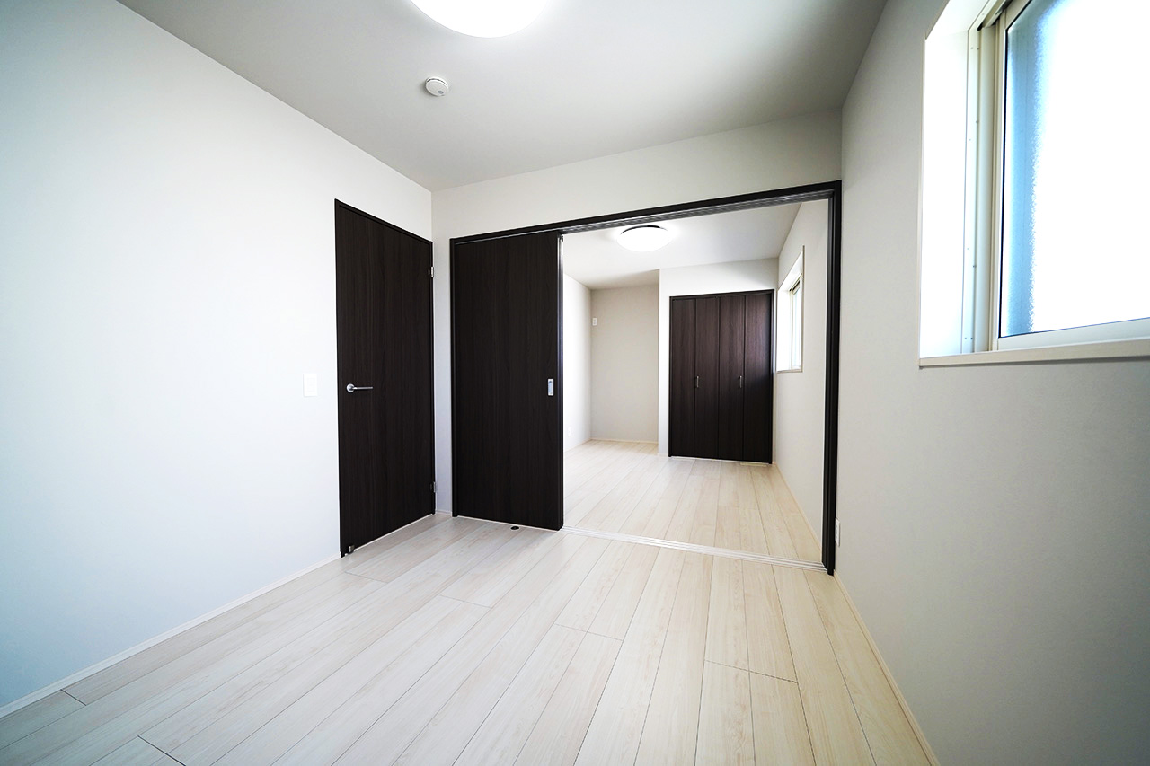 洋室2(5.25帖)+洋室3(5.25帖)