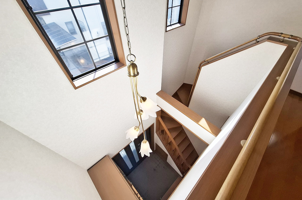 2階ホール（吹抜け）