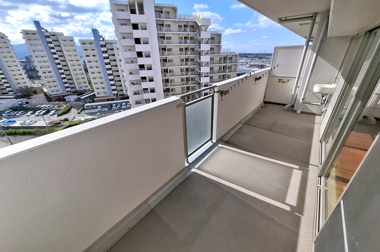 バルコニー（LDK側）：スロップシンク付き