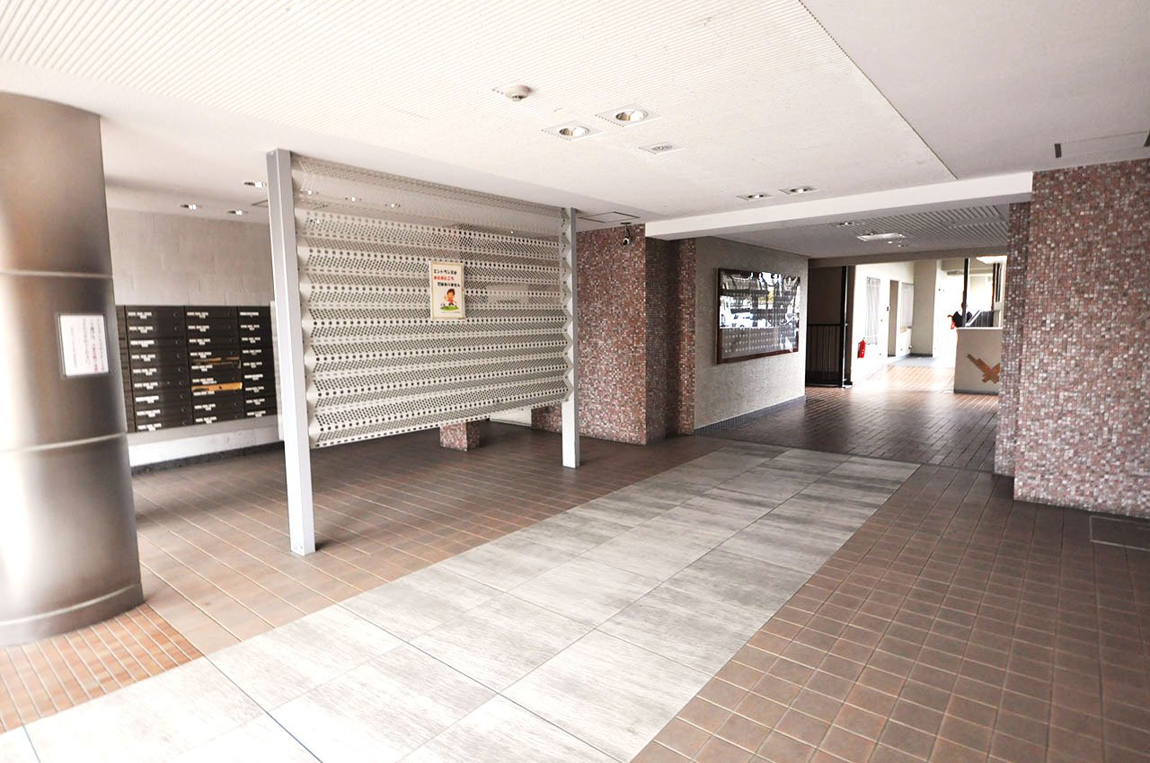 エントランスホール