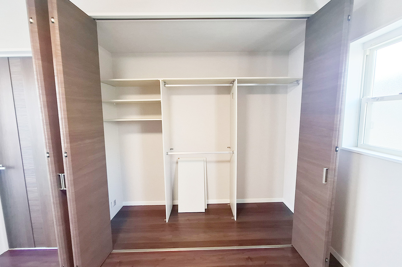 洋室1クローゼット