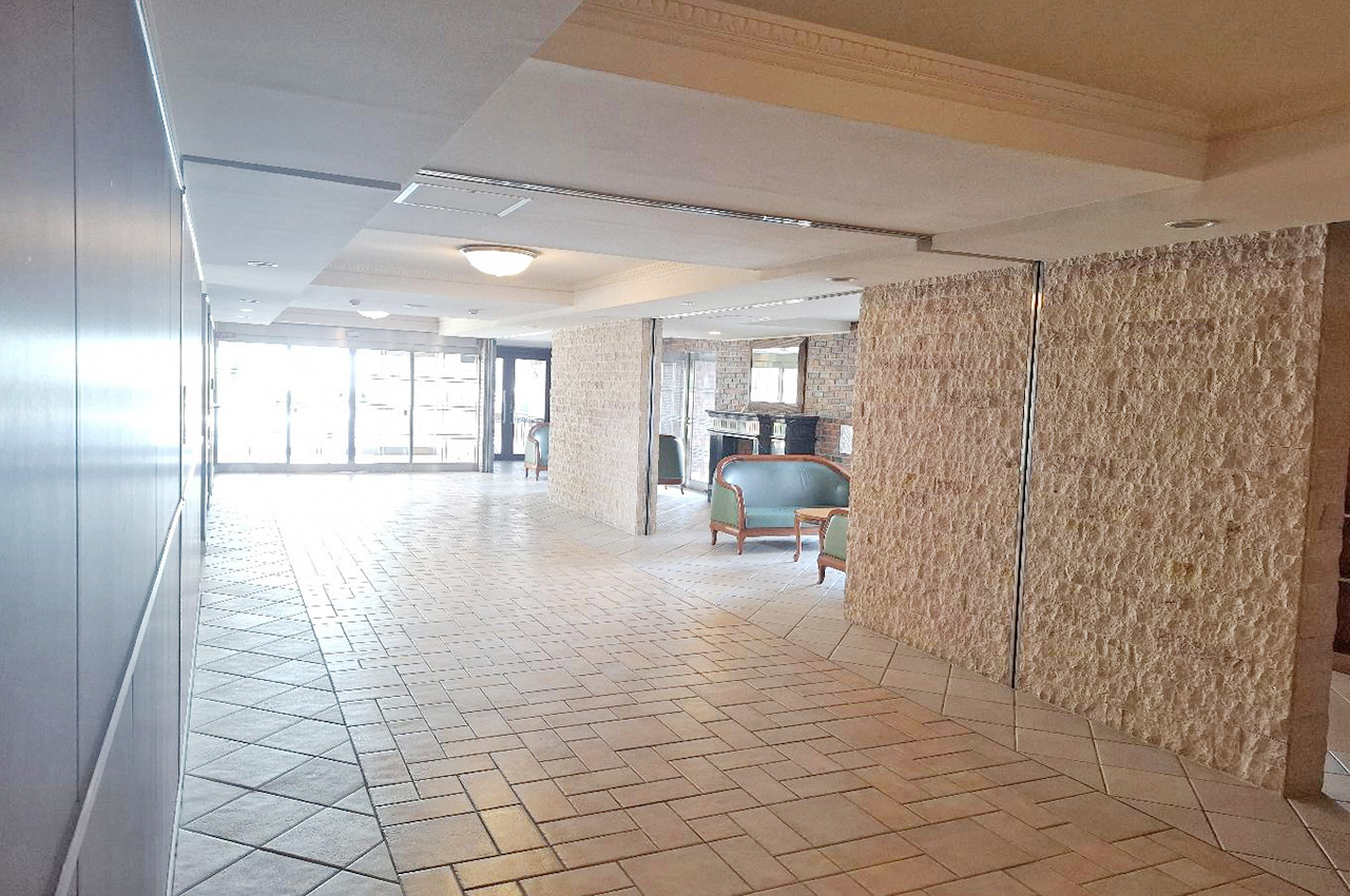 エントランスホール