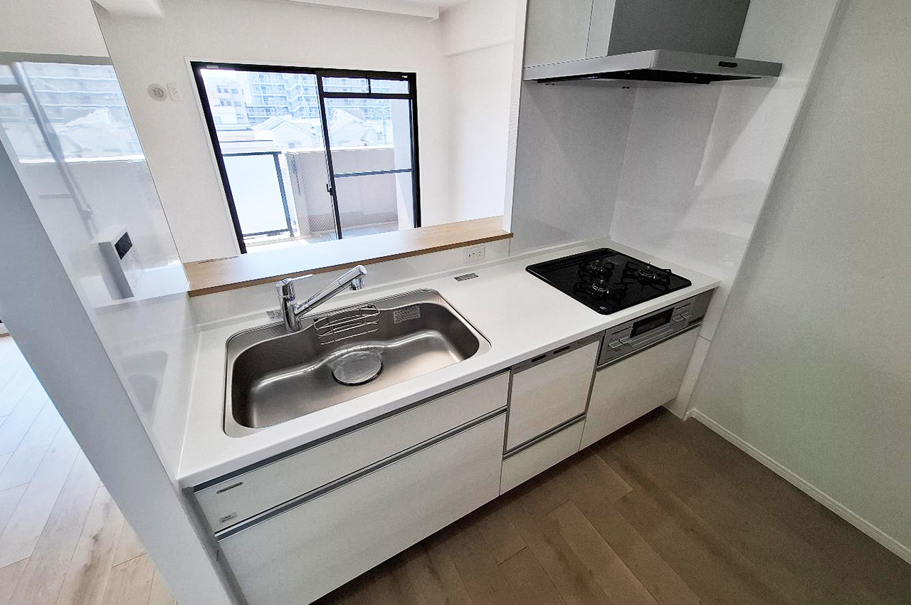 キッチン：食洗機付きシステムキッチン新調