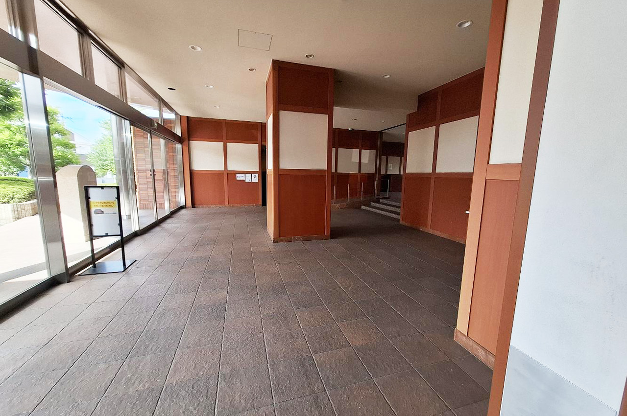 エントランスホール