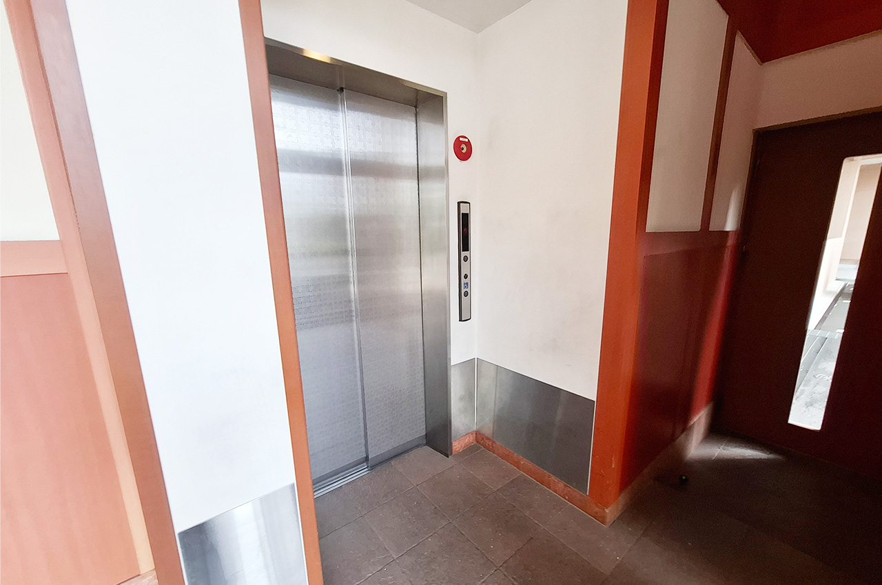 エレベーターホール