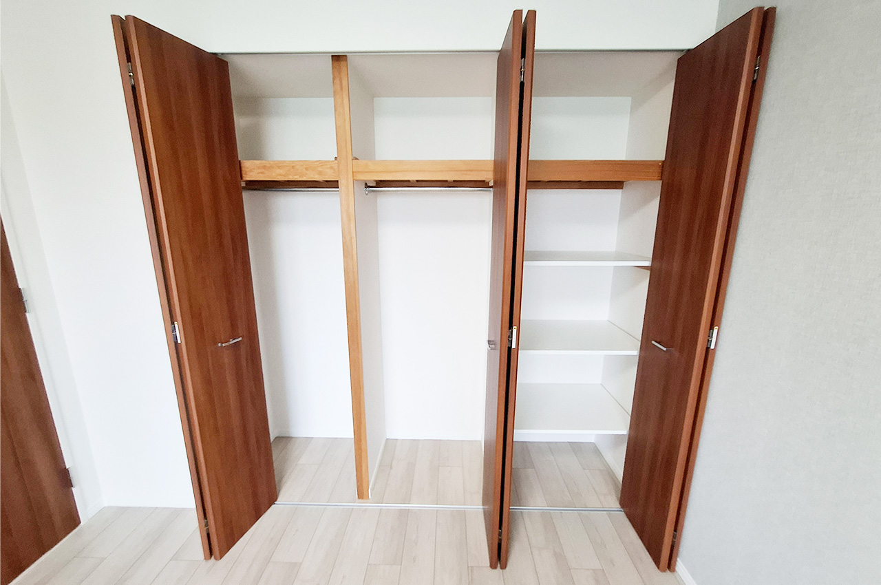 洋室②クローゼット・物入