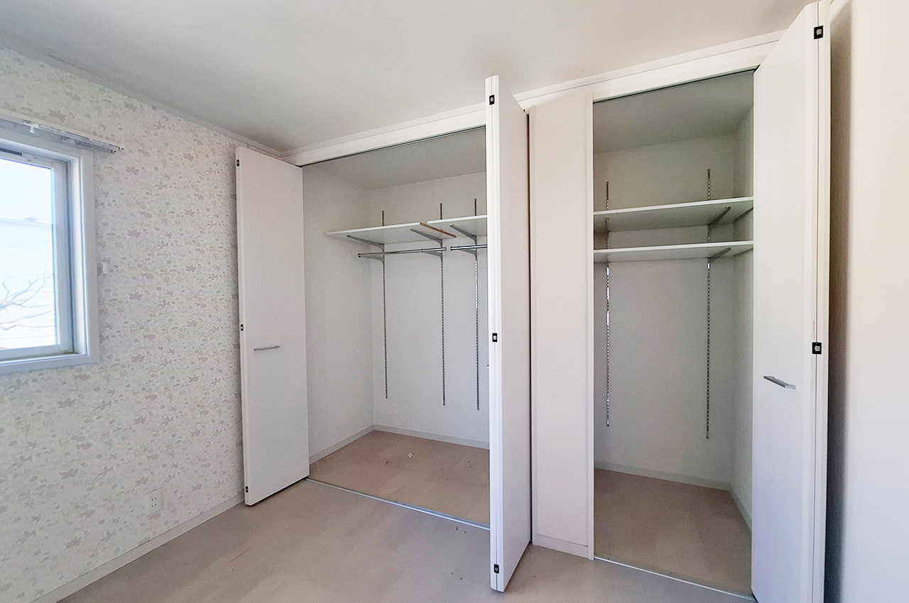 洋室1：クローゼット＆物入