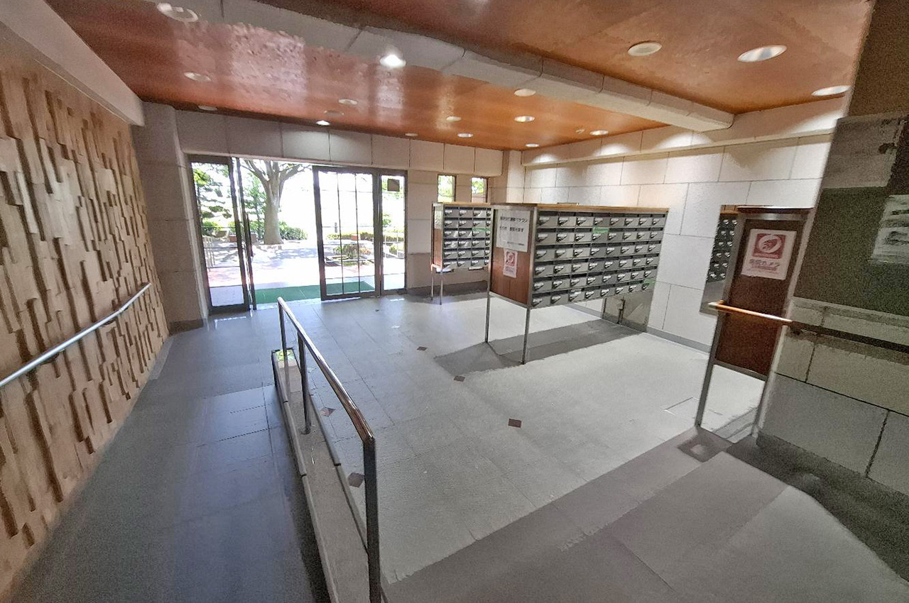 エントランスホール