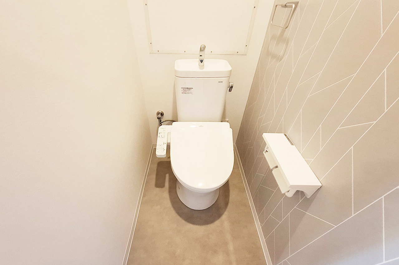 トイレ：便器・温水洗浄便座を新調済み。