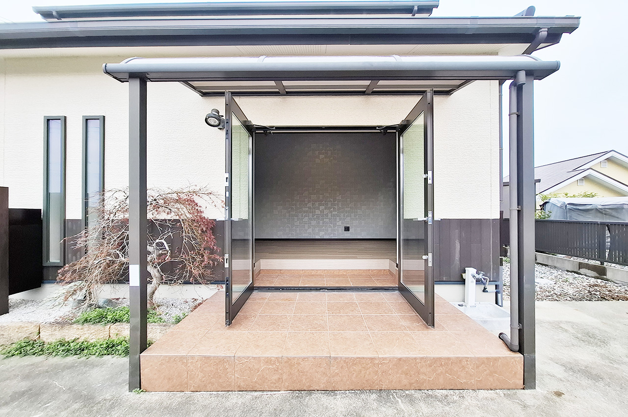 フリールーム：直接テラスに出ることができます。