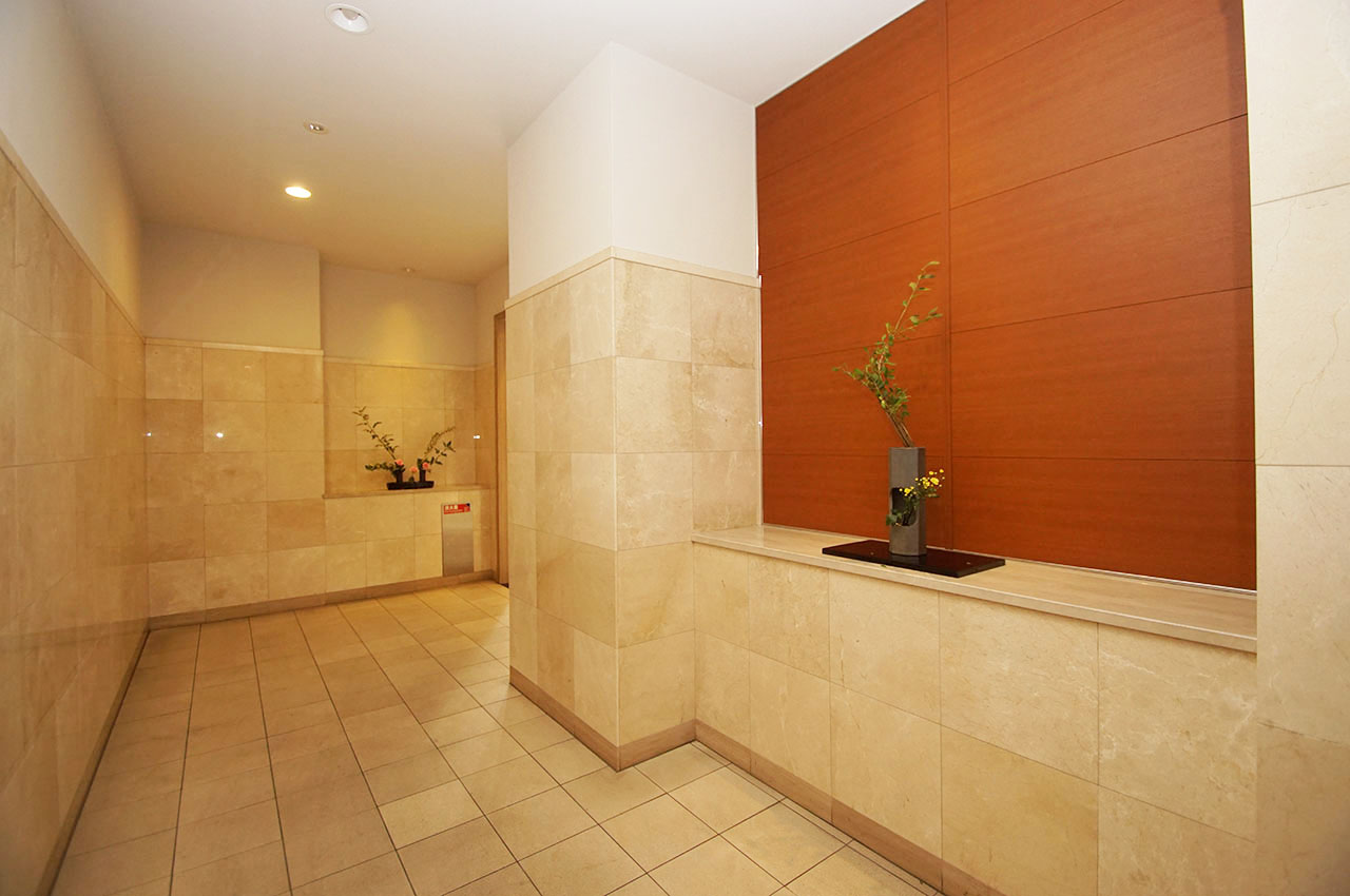 エントランスホール