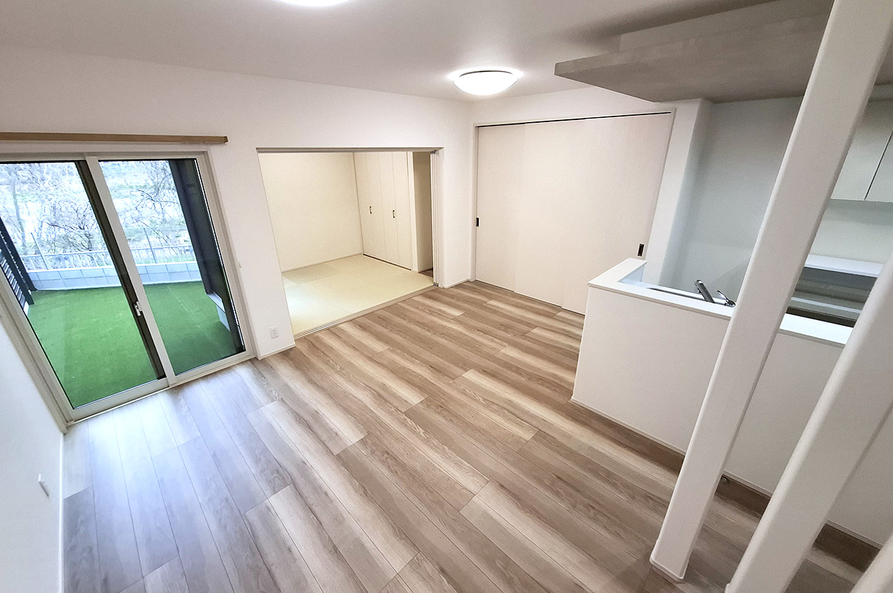 LDK+和室:間の扉を開放すれば、約20.25帖の広々空間が実現。