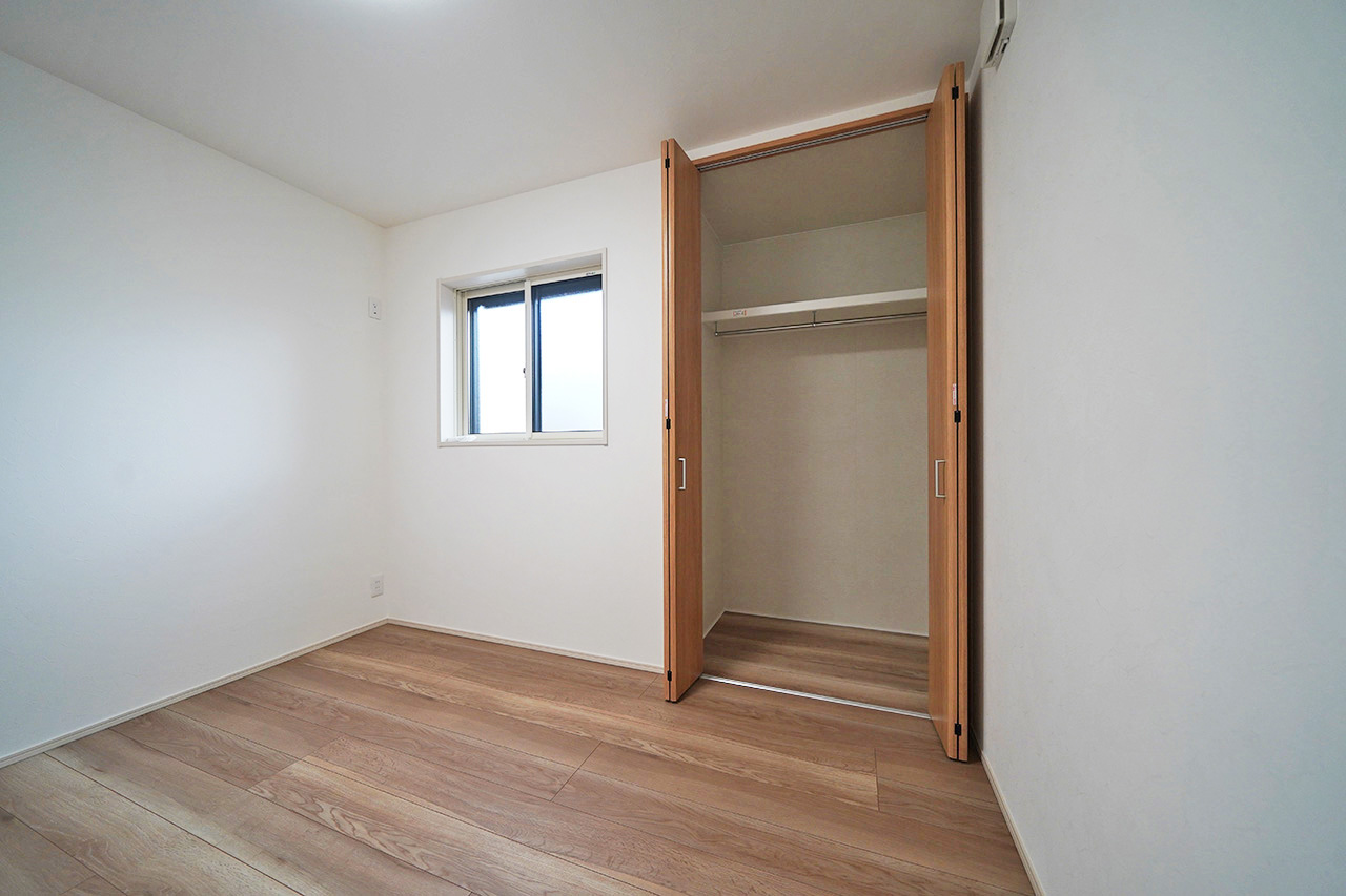 洋室（2）クロゼット