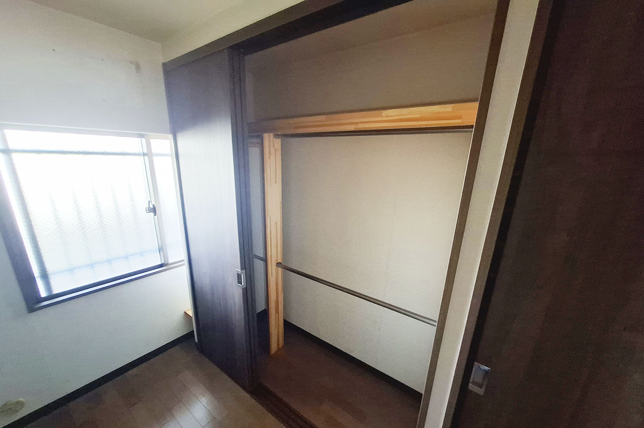洋室①：クローゼット