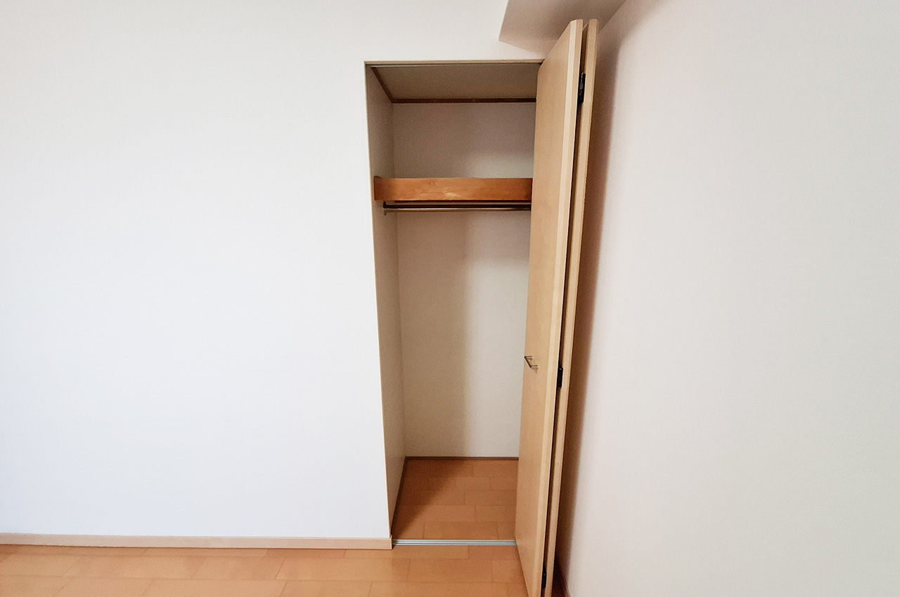 洋室②クローゼット