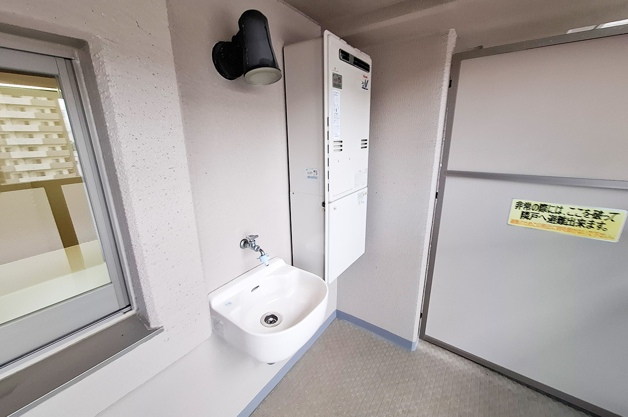 スロップシンク：ペットのシャンプーや汚れ物を洗う時などにも便利。