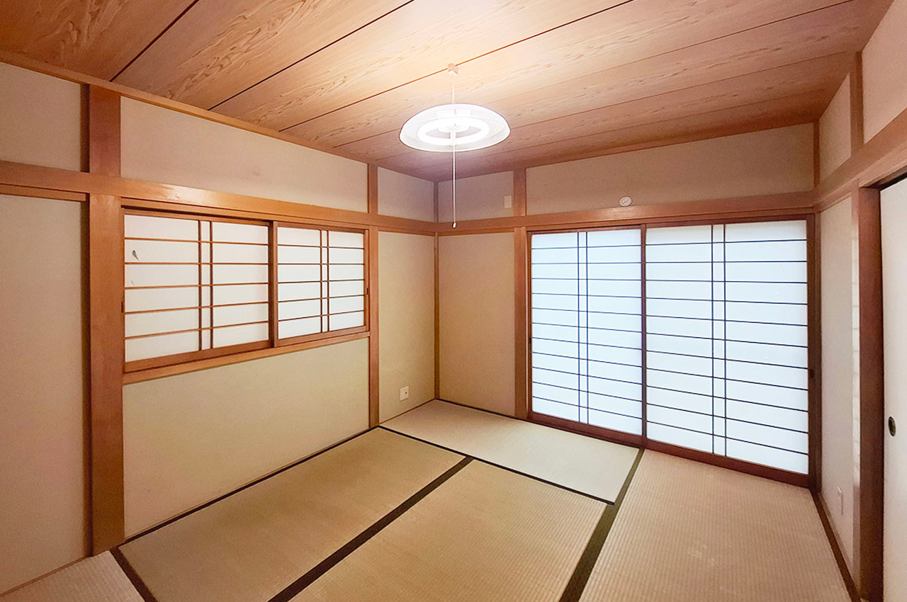 和室①（照明器具撤去予定）