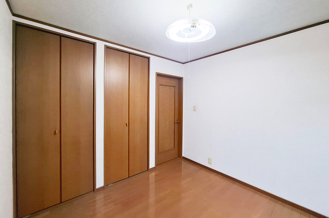 洋室②（照明器具撤去予定）