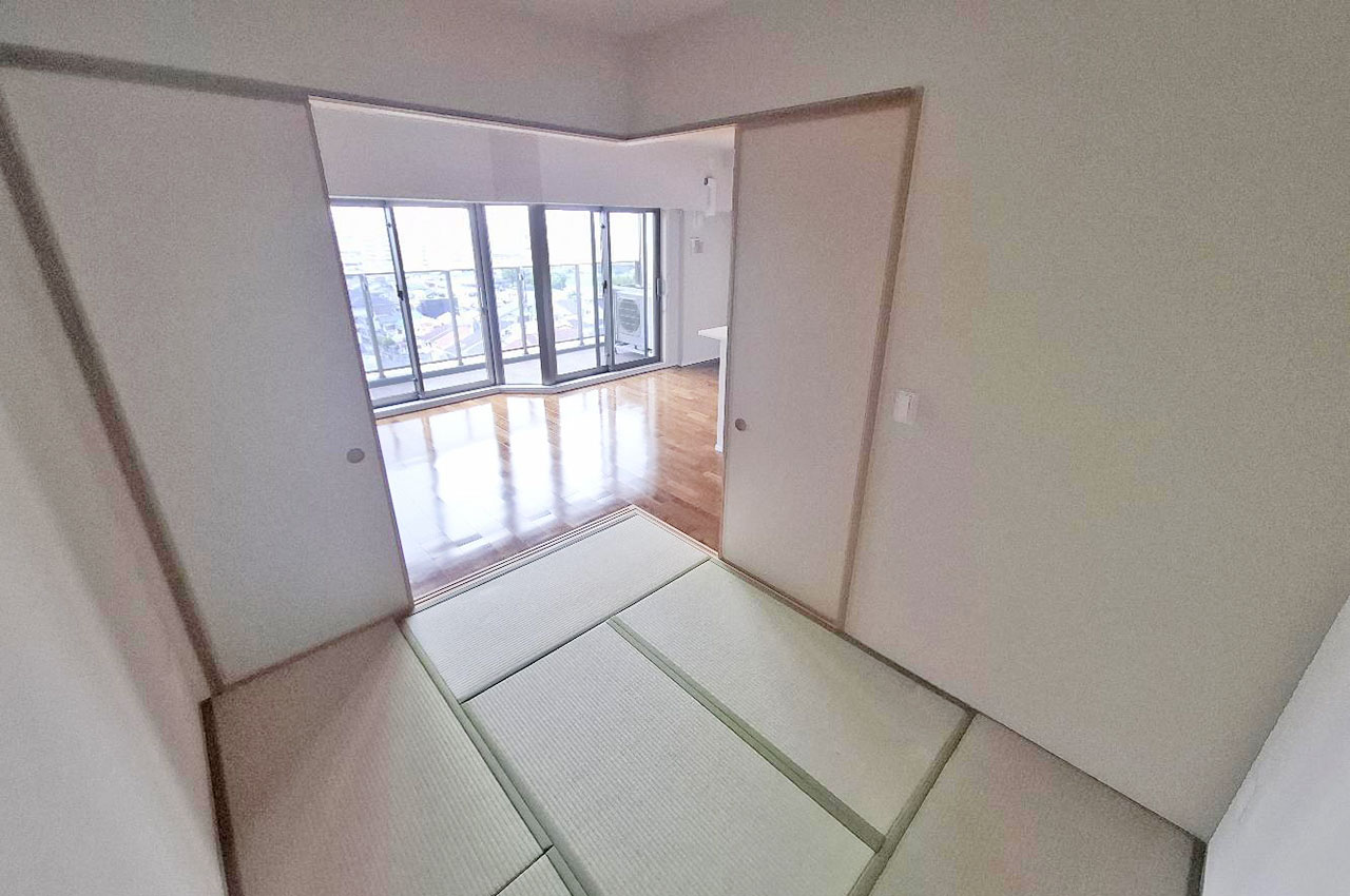 襖を開けてリビングと一体化できる和室は、お子様のお昼寝スペースとしてもご利用いただけます。