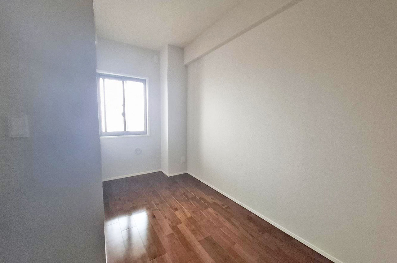 約5帖の洋室②は、生活スタイルに合わせて子ども部屋や趣味部屋にもアレンジしやすいお部屋です。