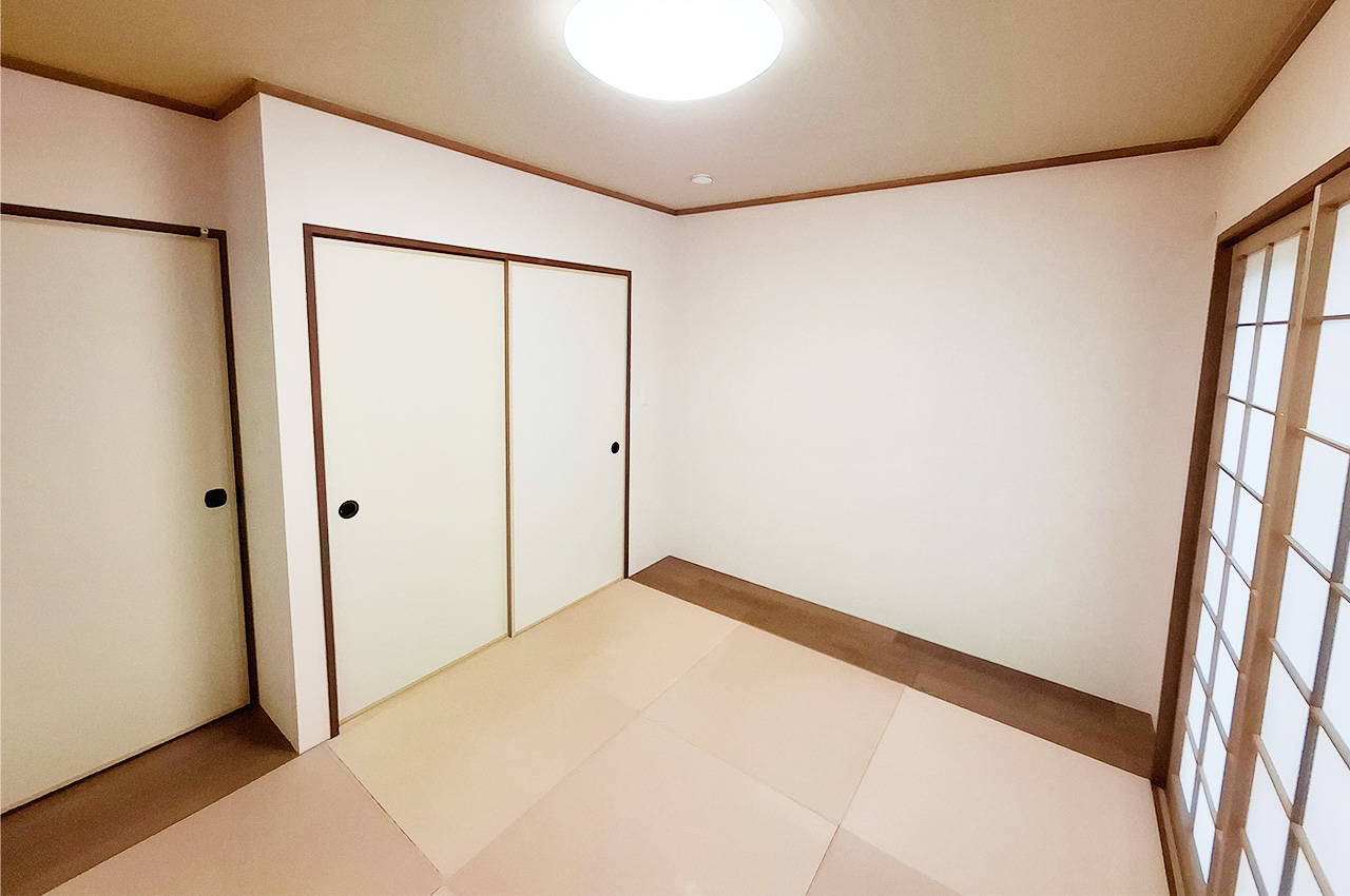 和室：くつろぎスペースや客間など多用途に活用可能。LDKに面したお部屋です。