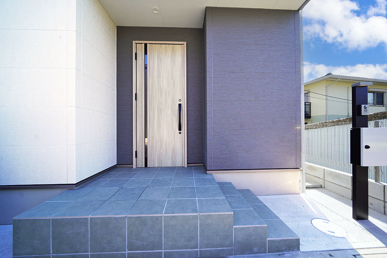 玄関アプローチ