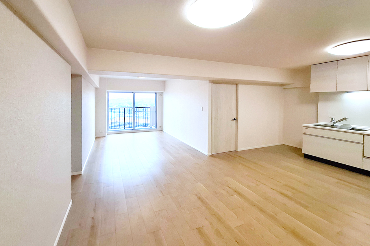 LDK：南東向きに面した明るいLDK。