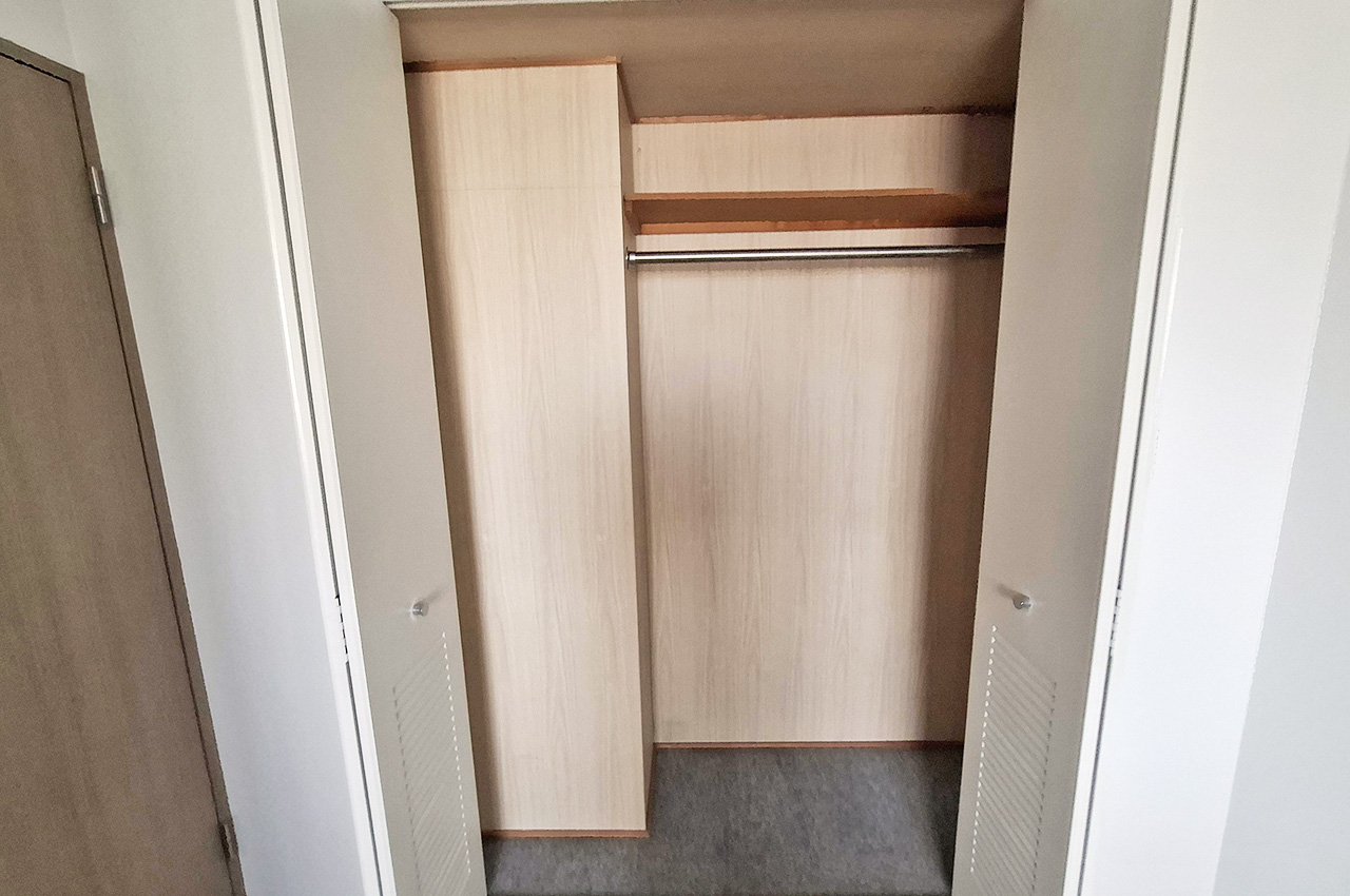 洋室2:クローゼット