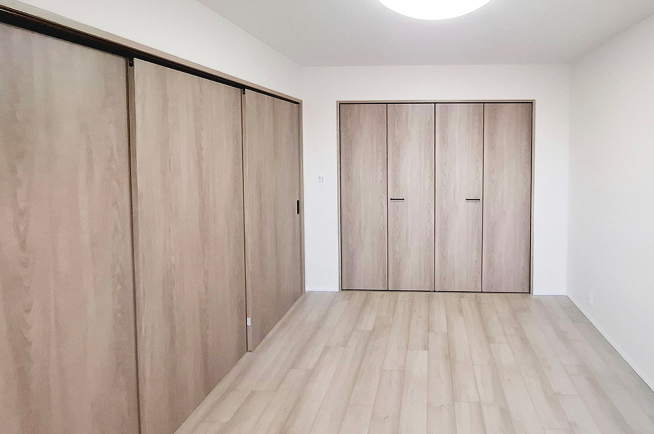 洋室③:元の押入は洋室に合うようにクローゼットへ変更。