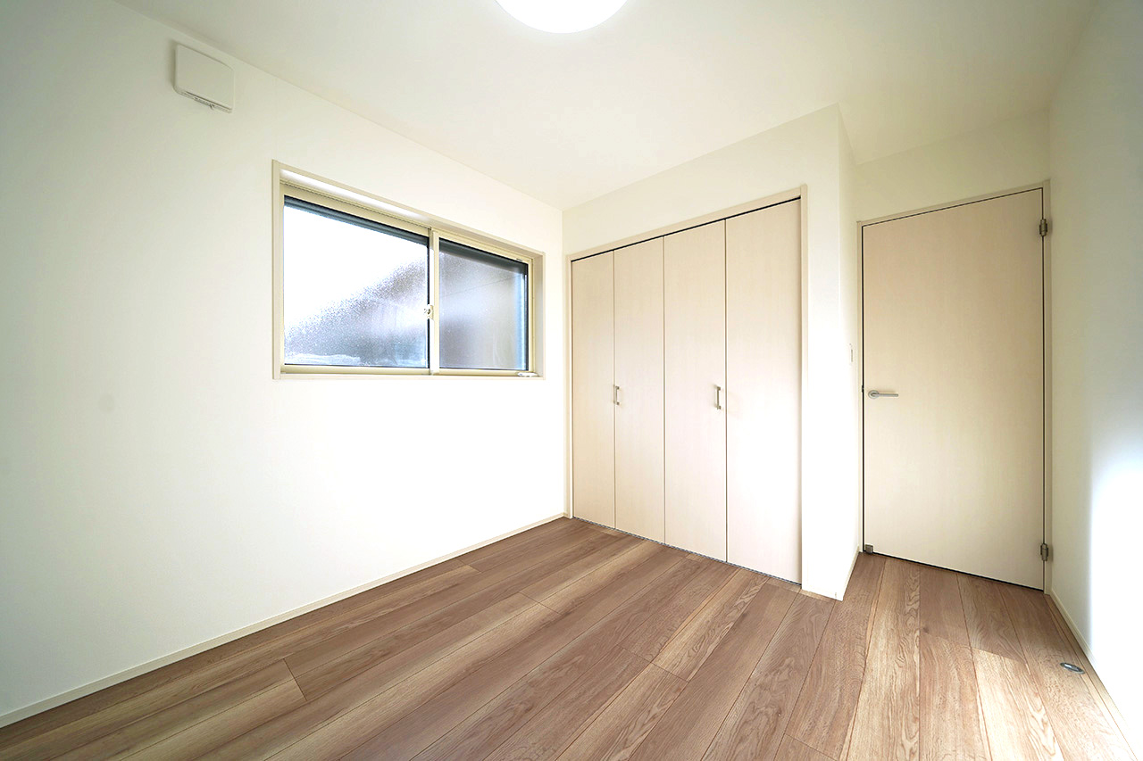 洋室（2）5.19帖