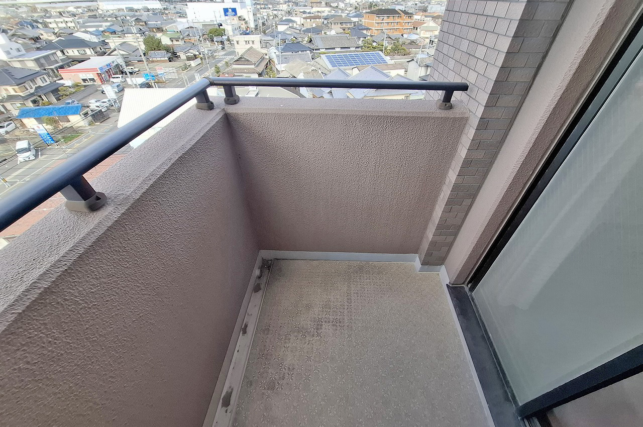 洋室2側バルコニー（北西）