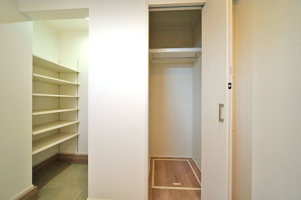 ホール内システム収納