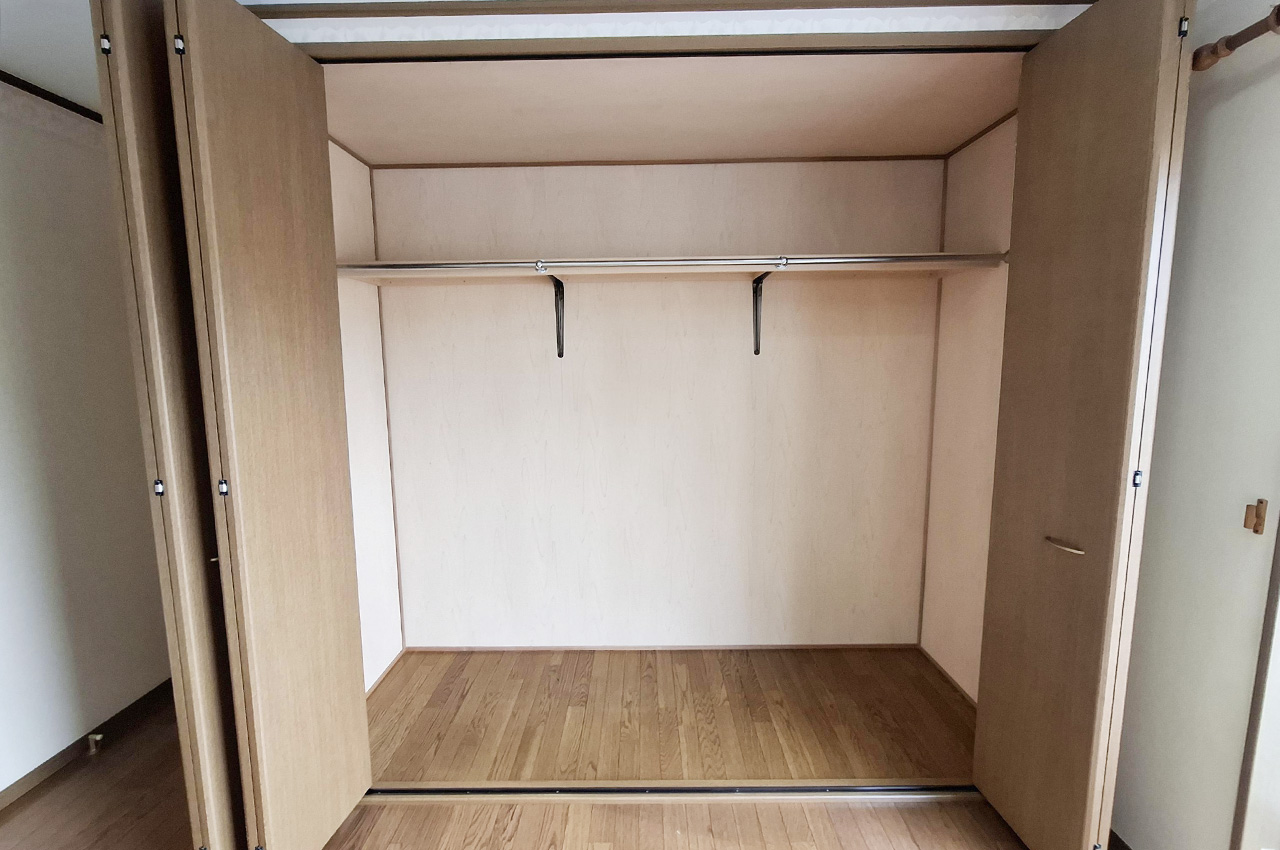 洋室1クローゼット