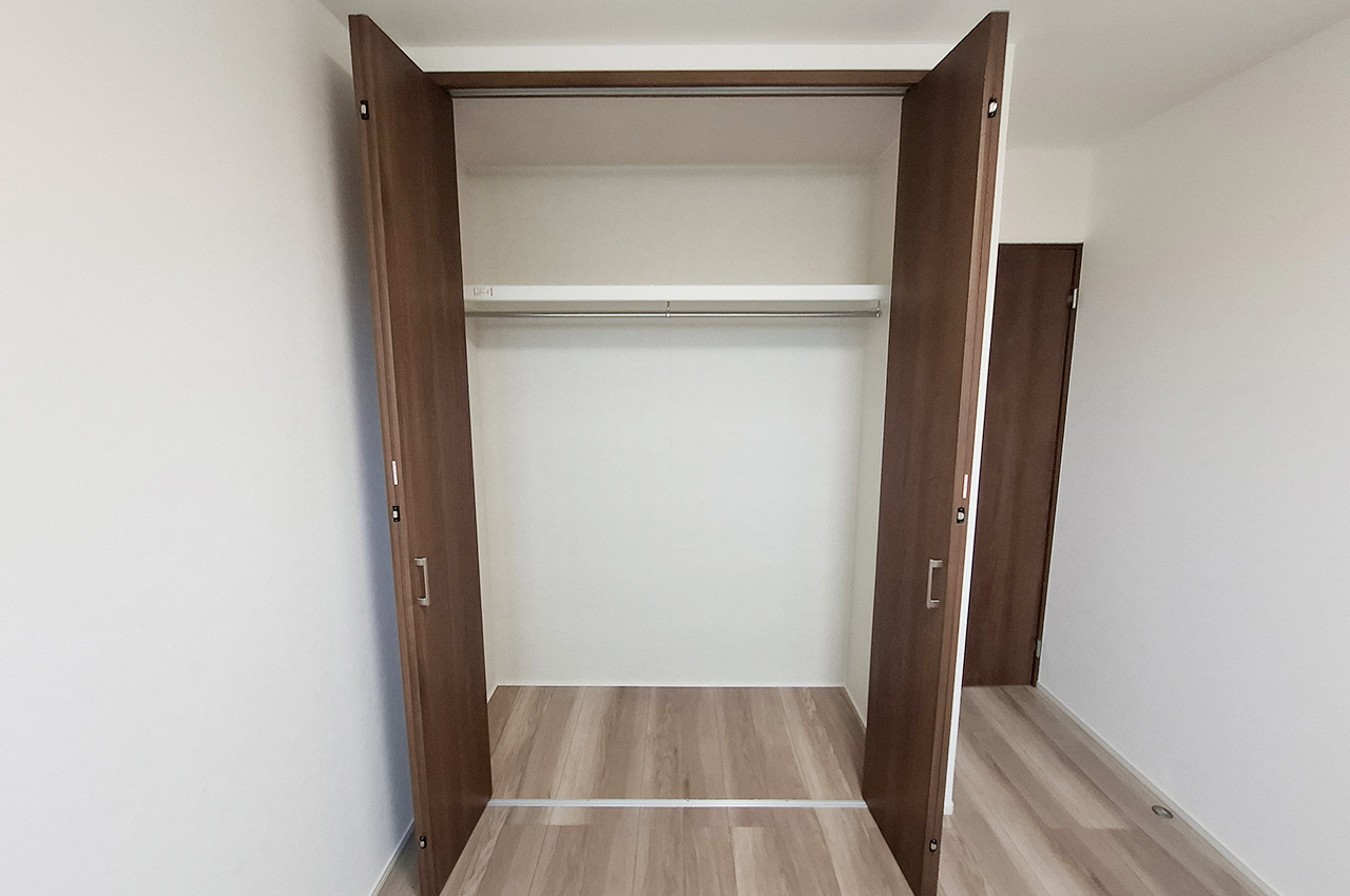 洋室3クローゼット