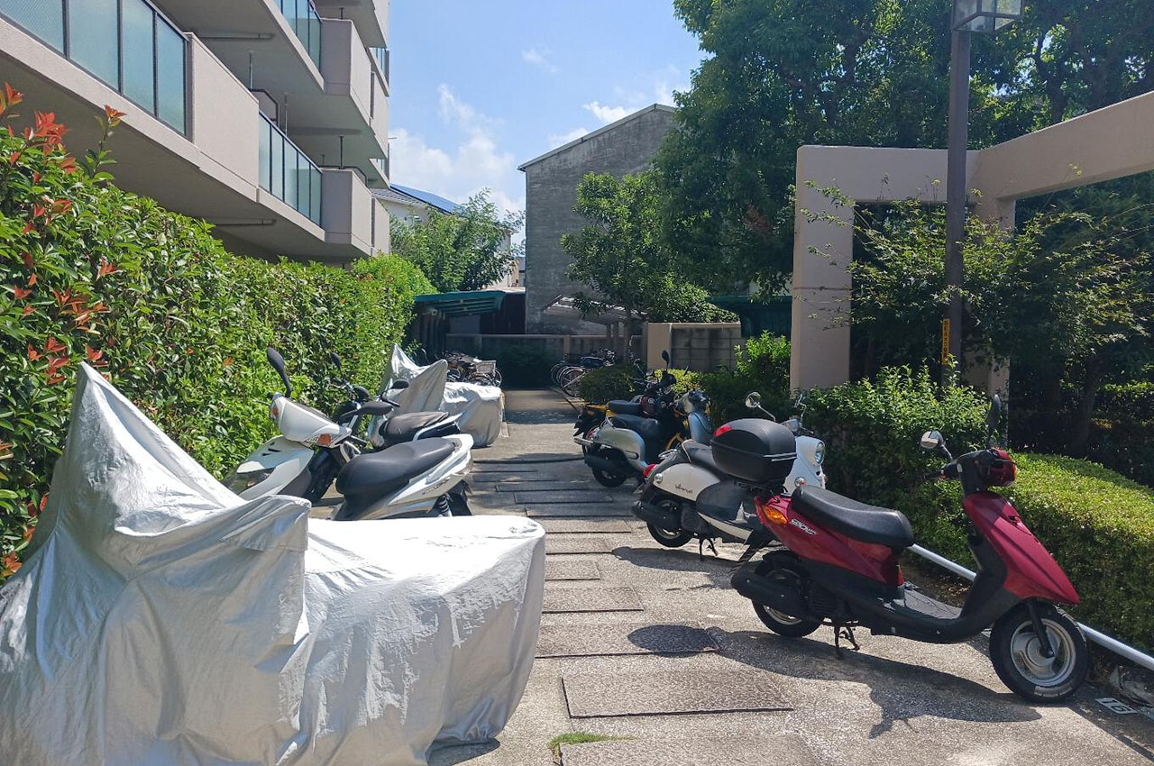 バイク置場