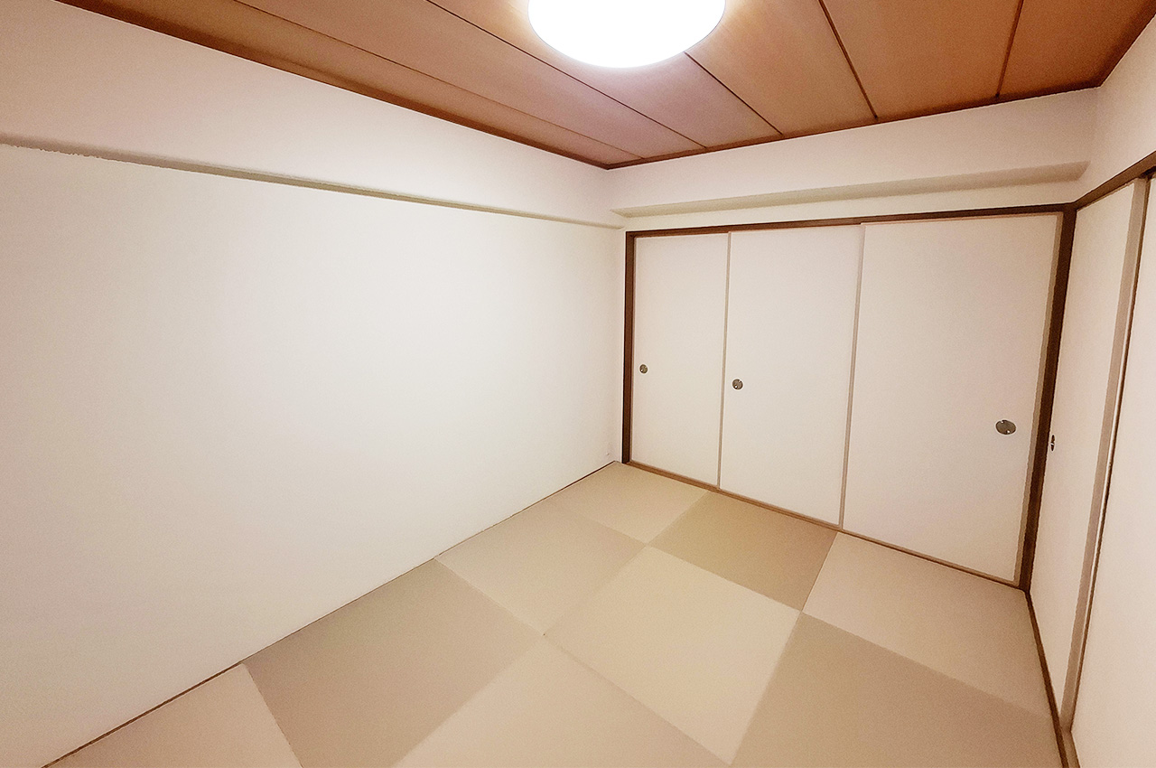 和室:半帖畳やクロスを新調するなどリフォーム済み。