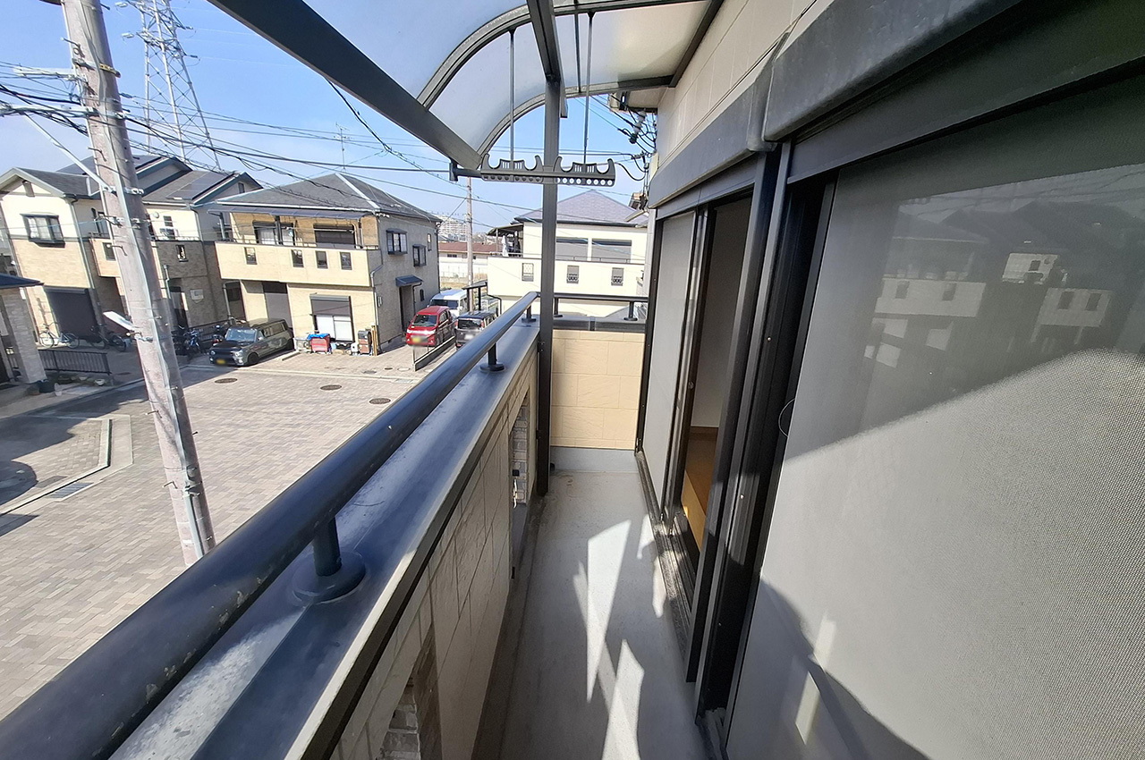 バルコニー（トップコート塗装予定）